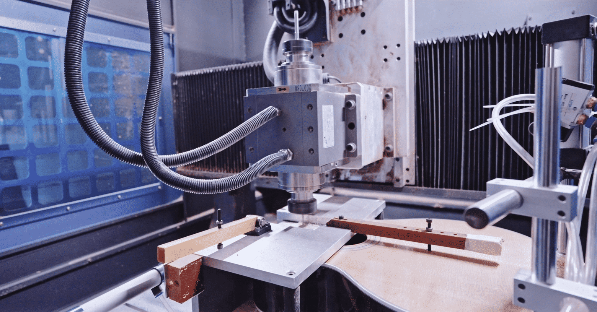 SAGA Bolt-on Neck Joint Technology